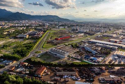 TEREN IN SENS GIRATORIU - 3