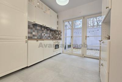 Casă cu 5 camere în Dorobanți