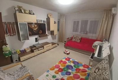 Ap 2 cam D, 55 mp, mob utilat, bulev Pacurari - 1