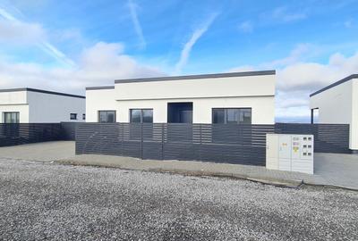 Casa 4 camere finalizata intabulata cartier Izvor Tarlungeni - 1