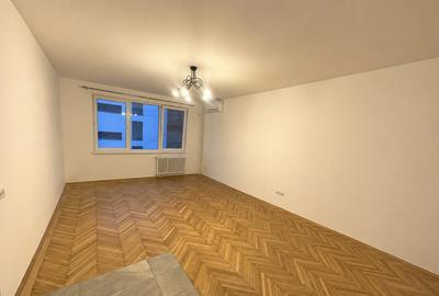 Birou, 45 mp în Calea Victoriei