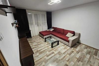 Apartament cu 2 camere decomandat în Titan
