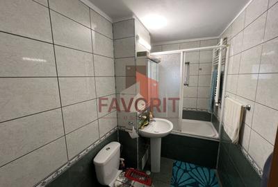 Apartament 3 camere | 2 bai | Zona Soarelui - 9