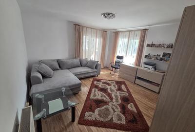 Apartament cu 2 camere decomandat, mobilat în Florești