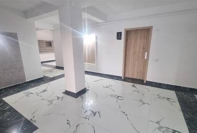 Penthouse de 3 camere zona Tractorul - 13