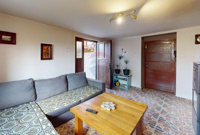 Casă / Vilă cu 4 camere de vânzare în zona Calea Poplacii - 11