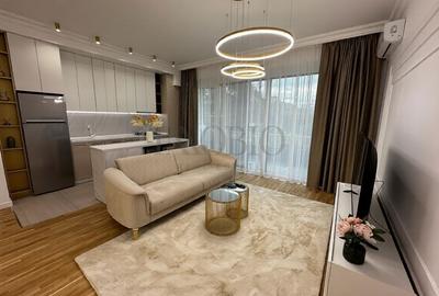 Apartament cu 2 camere semidecomandat, mobilat în Băneasa