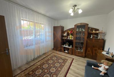 Casă de vânzare în Medeea | 3 camere | Curte generoasă | Renovată Complet - 9