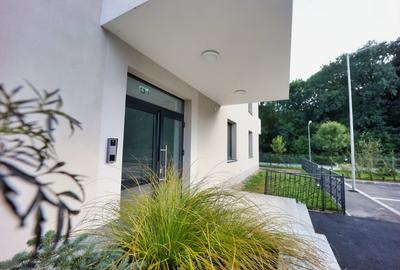 Apartament cu 3 camere decomandat în Nord