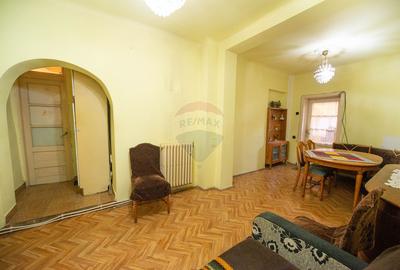 Apartament cu 4 camere 117 mp de vanzare, cu curte de 150 mp, Ploiesti - 2