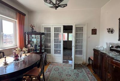 Apartament cu 3 camere decomandat, mobilat în Grivița