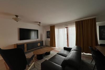 Apartament cu 4 camere semidecomandat, mobilat în Unirii