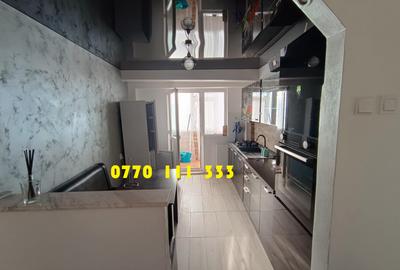 Apartament 3 camere La Cheie, zona Vidin. Renovat recent. - 1
