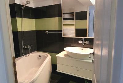 Apartament cu 3 camere de închiriat în zona CENTRU - 2