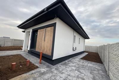 Casă de vânzare individuală nouă | Berceni Ilfov – 4 camere | teren 370 mp - 1