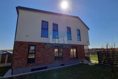 Casa superba, D+P+E, locatie centrala, view panoramic! - 2