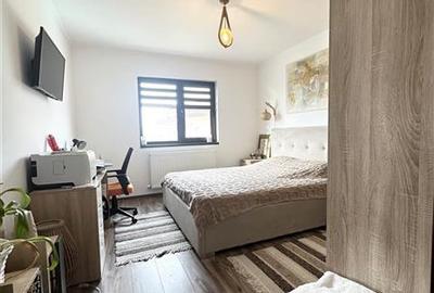 Casa 4 Camere cu Teren in Proprietate la Corbu - 11