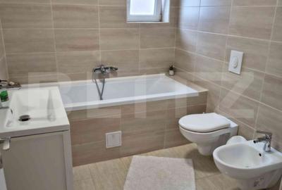 Apartament tip vilă, renovat complet, cu terasă și parcare – Baciu Regal - 10