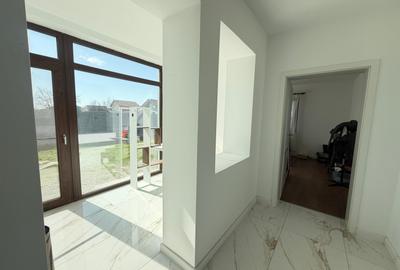 Vand vila de lux Mosnita Noua 330000 euro - 17