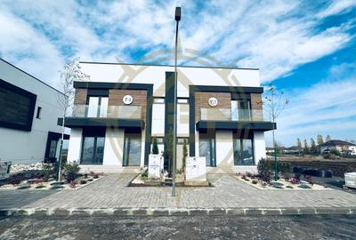 Casă cu 4 camere în Corbeanca