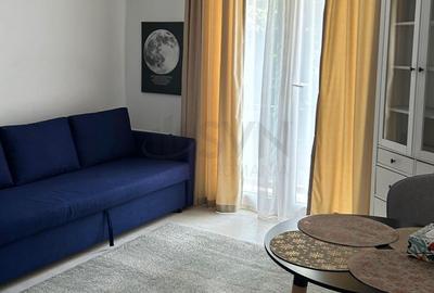 Apartament cu 2 camere semidecomandat, mobilat în Universitate