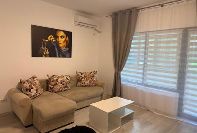 Apartament cu 2 camere decomandat în Apărătorii Patriei