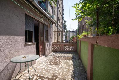 Apartament Romana, Caderea Bastiliei - 8