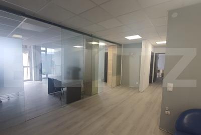 Birou, de 120.00 mp, în Central