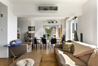 Proprietate unică cu priveliște spectaculoasă în inima Brașovului - 3