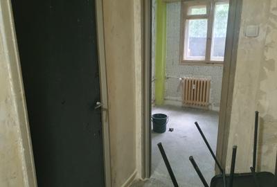 Vanzare-2 camere-p/4-sdec-Dr Taberei-Brasov-Plaza-de renovat-85000E - 8