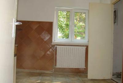 Apartament 3 camere pe Lunii, 67 mp, 2 băi - 1