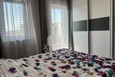 Apartament cu 3 camere de vanzare, 2 locuri de parcare, et 1, Giarmata Vii - 7
