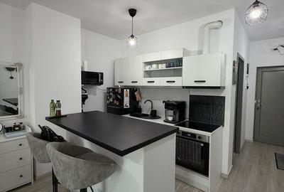 Garsonieră decomandată, mobilată în Copou