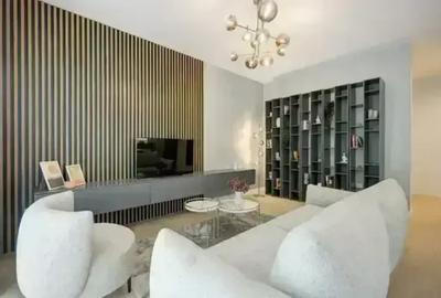Apartament cu 4 camere decomandat în Vest