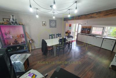 Casa individuala pe parter, cu pod foarte inalt amenajat. - 2