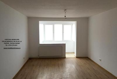 Apartament 3 camere, cu boxa, zona BCR - 9