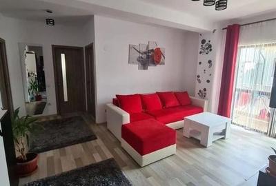 Apartament cu 3 camere semidecomandat în Exterior Sud