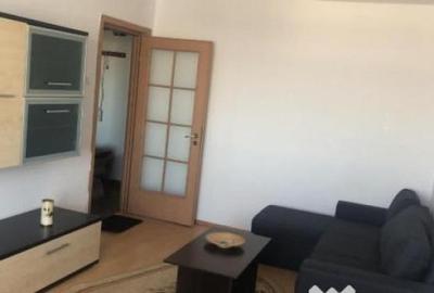 Apartament cu 3 camere decomandat, mobilat în Berceni