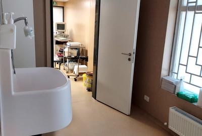 SPATIU COMERCIAL-CLINICA MEDICALA-490 MP,3 INTRARI,IDEAL INVESTITIE,1450000 EURO - 8