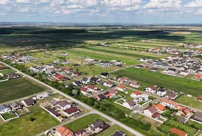 Teren Construcții intravilan de 650 mp, în Moșnița Nouă