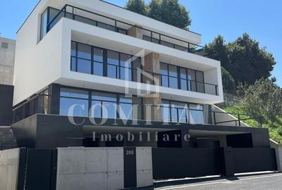 Duplex cu 4 camere în Europa