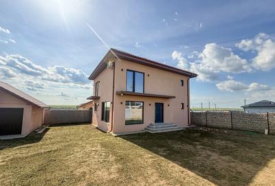 Casa moderna P+1  cu vedere la lac , Corbu - 3