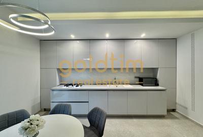 Apartament cu 4 camere semidecomandat, mobilat în Pipera
