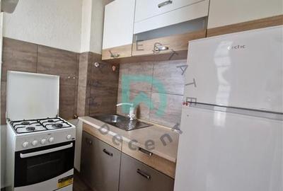 Garsoniera, mobilata si utilata, Tractorul - 1