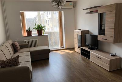 Apartament 3 camere - zona Dacia - 550 euro/luna (cod E2)