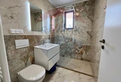 Apartament cu 3 camere de vânzare - 8