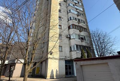PACURARI, LUKOIL APARTAMENT CU 2 CAMERE DECOMANDAT, BLOC DIN 1995 - 4