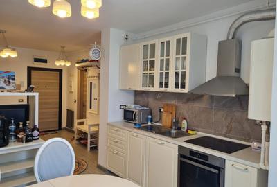 Apartament cu 2 camere decomandat, mobilat în Mamaia-Sat