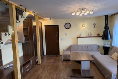 Apartament cu 4 camere decomandat, mobilat în Mihai Viteazul