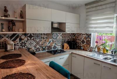 Vila 14+ camere 970mp, teren 1045mp, pt ninim 2 familii, mobilata/utilata, 2 gar - 21